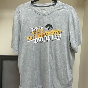 Champion university of Iowa Hawkeyes UI Short Sleeve Tee. Size large.